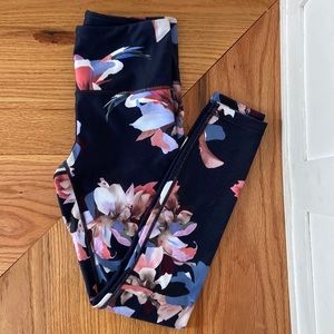💖 Athleta Womens Elation Paradise 7/8 Legging Navy Floral Legging size XS